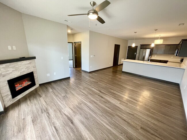 Foto del edificio - 2871 Spring Rose Cir