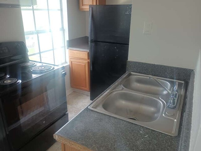 Foto del edificio - 1002 Avenue E