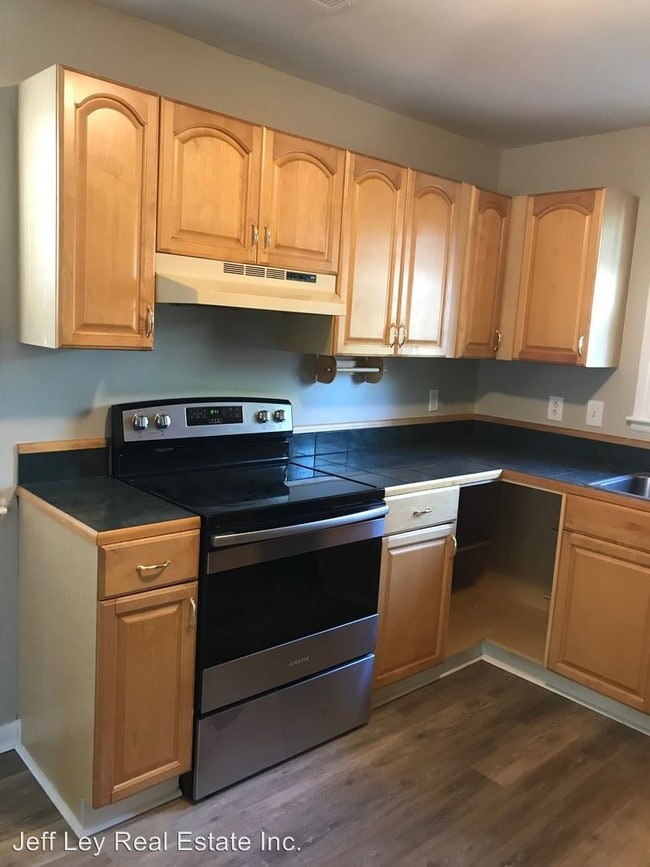 Foto del edificio - 3 br, 1 bath House - 814 Reeves Rd
