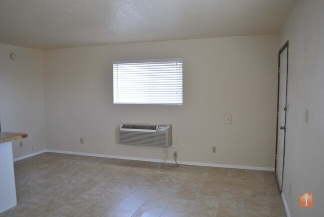 Foto del edificio - 1707 E 23rd St