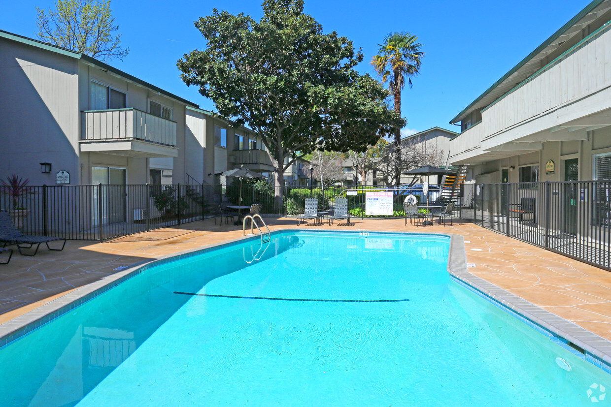 Foto principal - Campbell West Apartments