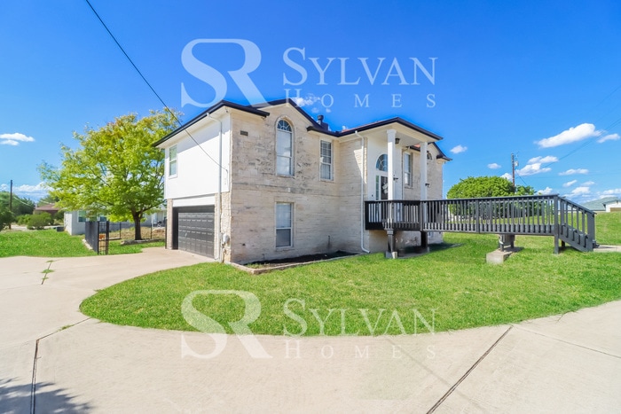 Primary Photo - Your dream home awaits!