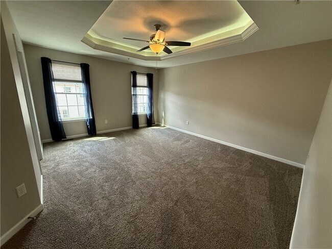 Foto del edificio - 202 Pointe View Dr