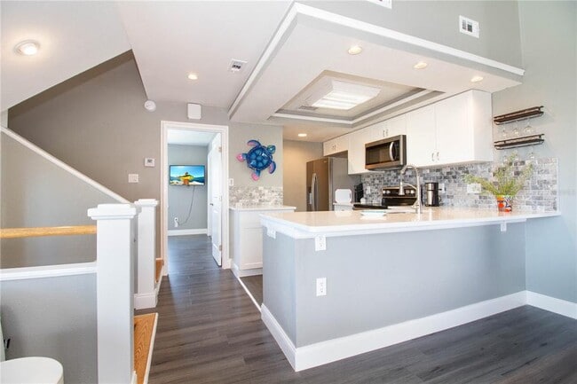 Building Photo - 2631 St Joseph Dr