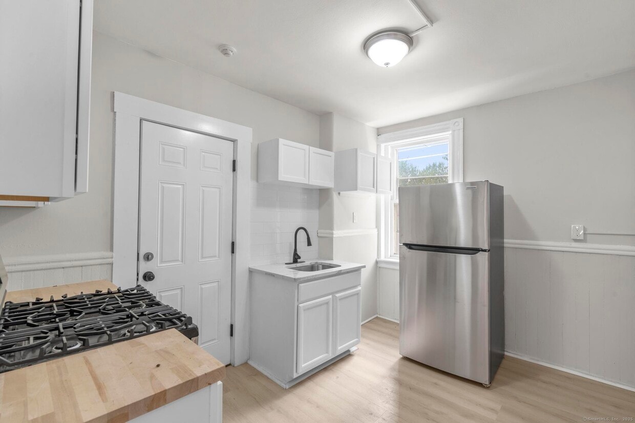 Foto principal - 236 Oak St