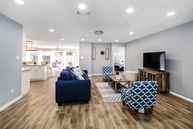Foto del edificio - 4722 Northrup Dr