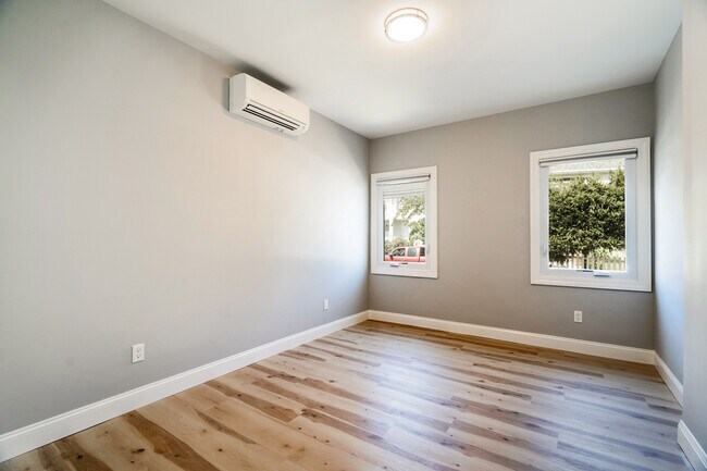 Foto del edificio - 382 Midland Ave