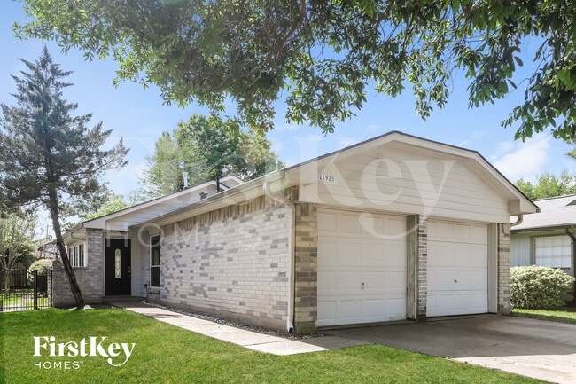 Foto del edificio - 11923 Westlock Dr