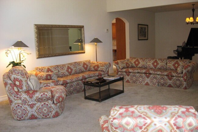 Foto del edificio - 4450 E Camelback Rd