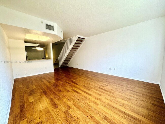 Foto del edificio - 771 SW 148th Ave