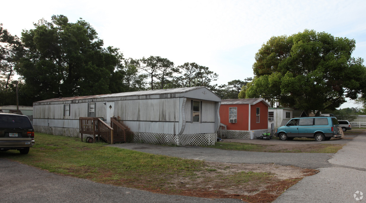 Primary Photo - Pine Breeze Mobile Home Park