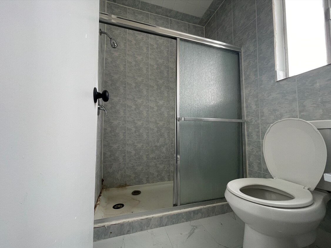 Foto del edificio - 6554 La Mirada Ave