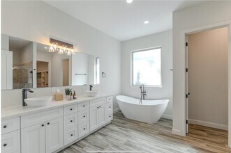 Building Photo - 25018 Rhett Butler Ct