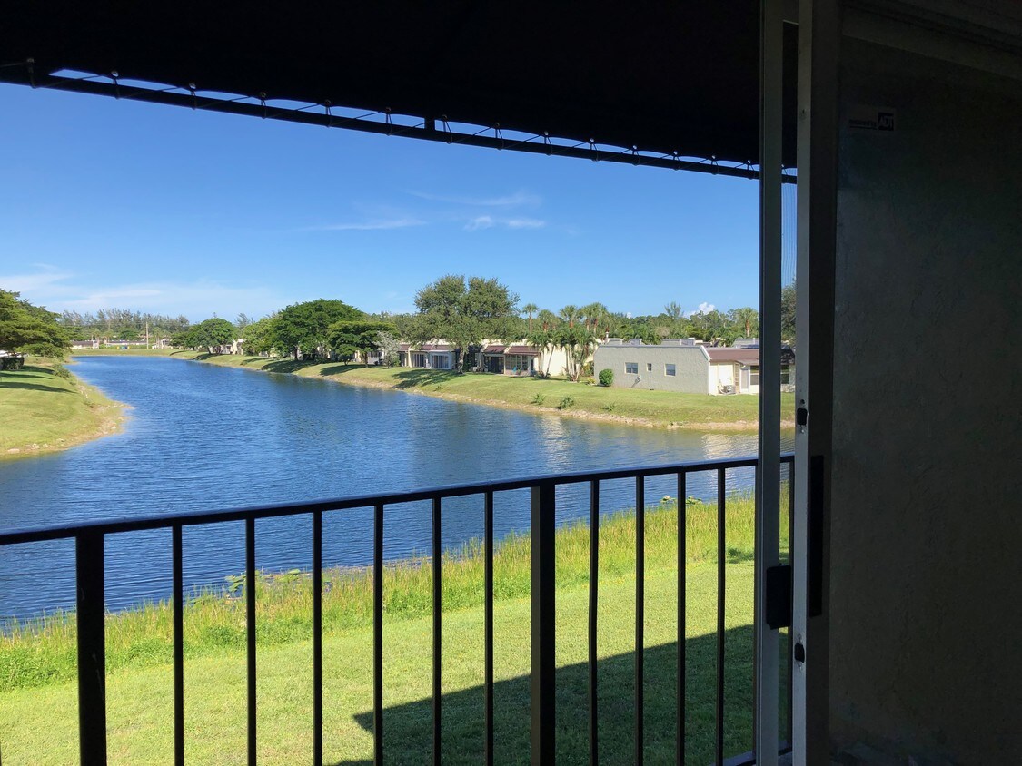 1162 Lake Terry Dr, West Palm Beach, FL 33411 Apartments in West Palm