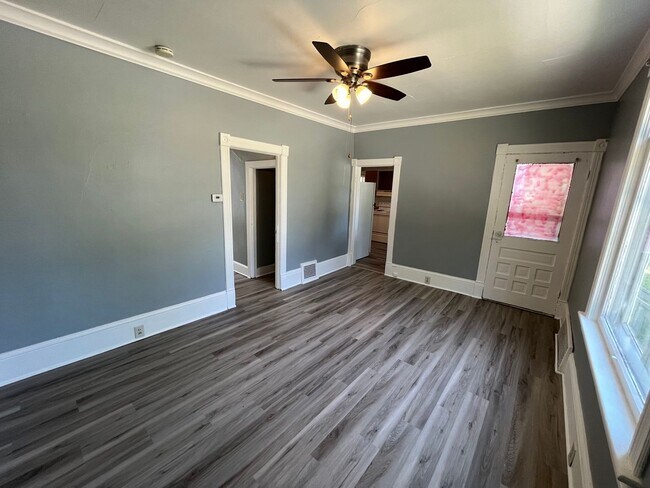 Foto del edificio - 1435 Huron Ave - Duplex