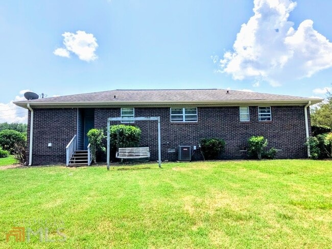 Foto del edificio - 3803 Harmony Church Rd