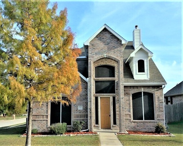 Foto principal - 156 Weston Ct