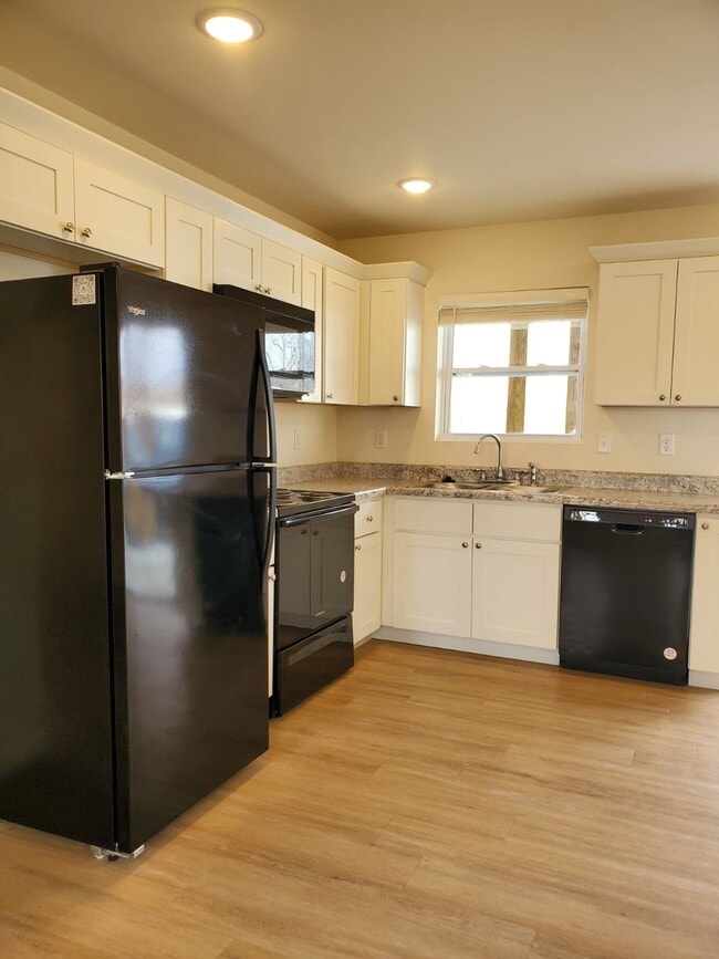 Foto del edificio - 1 bed, 1 bath Apartment