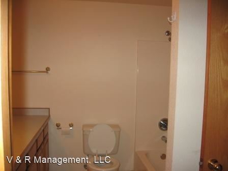 Building Photo - 3 br, 2 bath House - 800 Meadowlawn Dr. SE