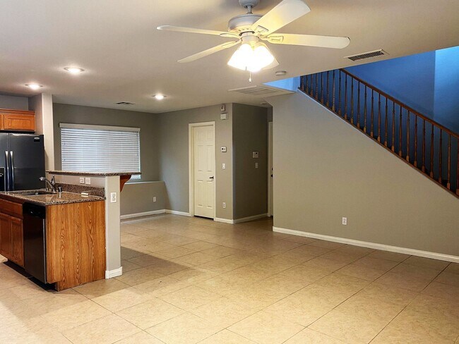 Foto del edificio - 3-BEDROOM / 2.5-BATHROOMS MOVE-IN READY HOME!