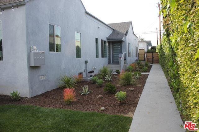 Building Photo - 713 Vernon Ave