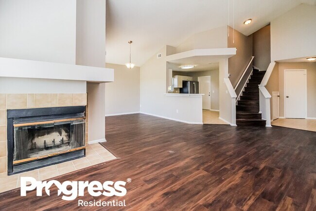 Building Photo - 262 Lakebreeze Cir
