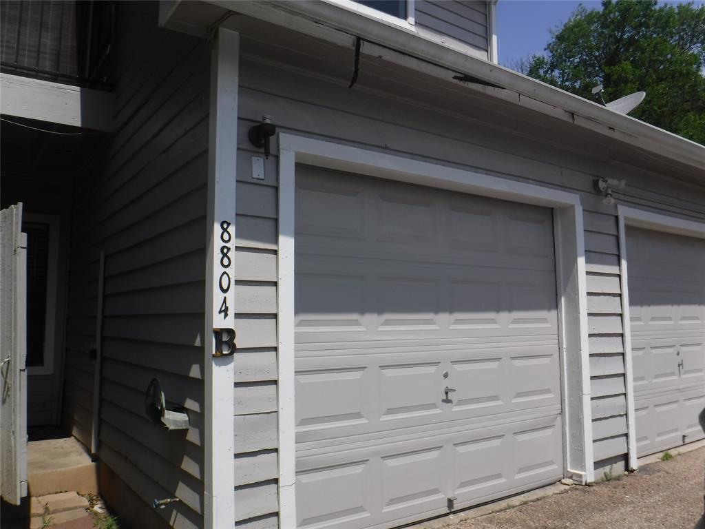 Building Photo - 8804 Schick Rd