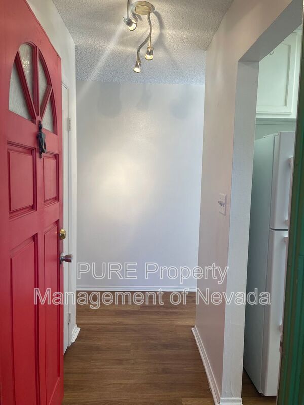 Foto del edificio - 6236 Silverfield Dr