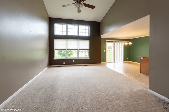 Foto del edificio - 723 Meridian Ct