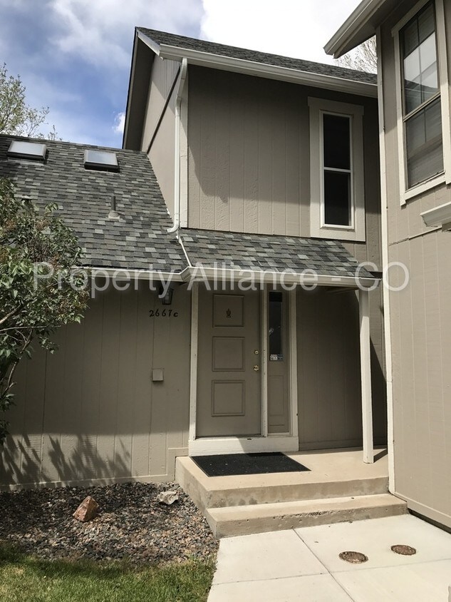 Primary Photo - 2667 S Xanadu Way