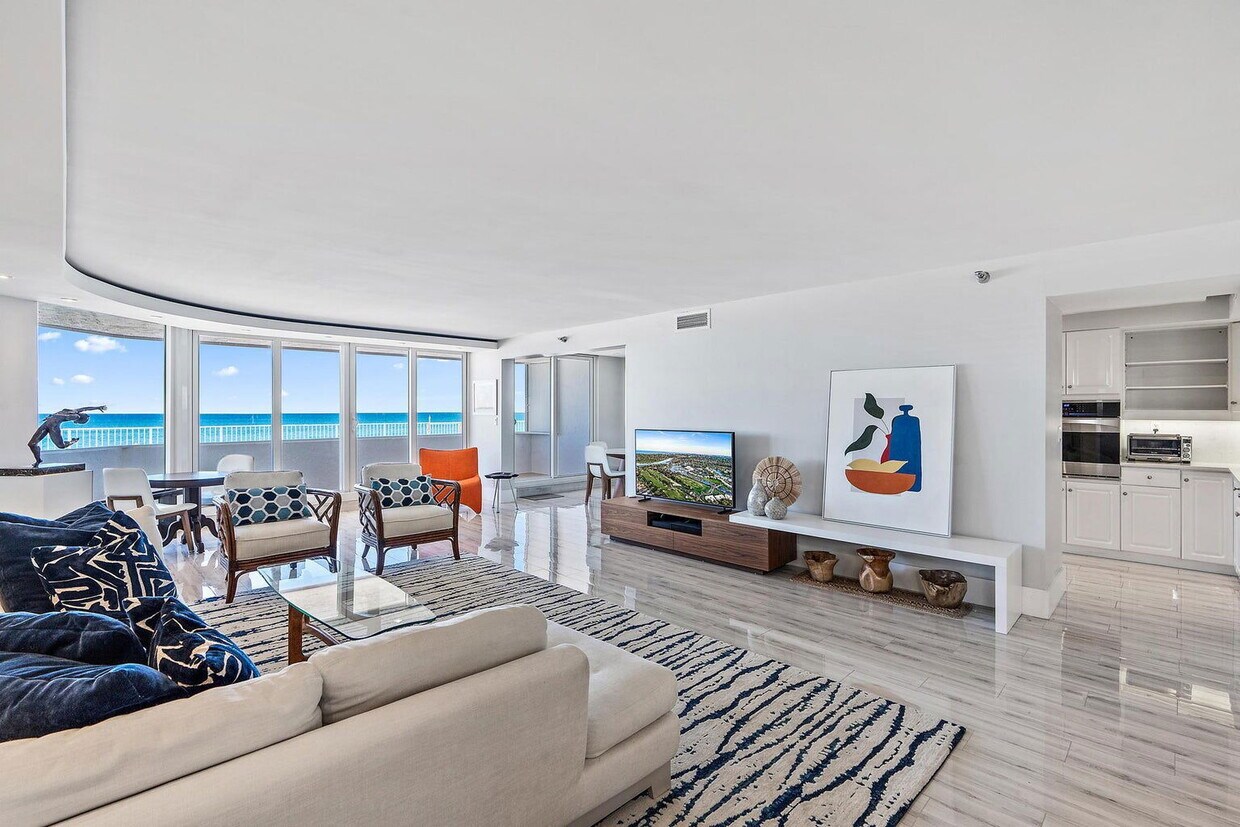 Foto principal - South Ocean Boulevard, South Palm Beach, F...