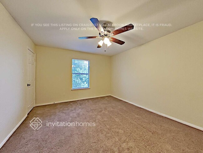 Foto del edificio - 9652 Hathman Ln