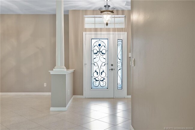 Foto del edificio - 4633 NW Red Maple Dr