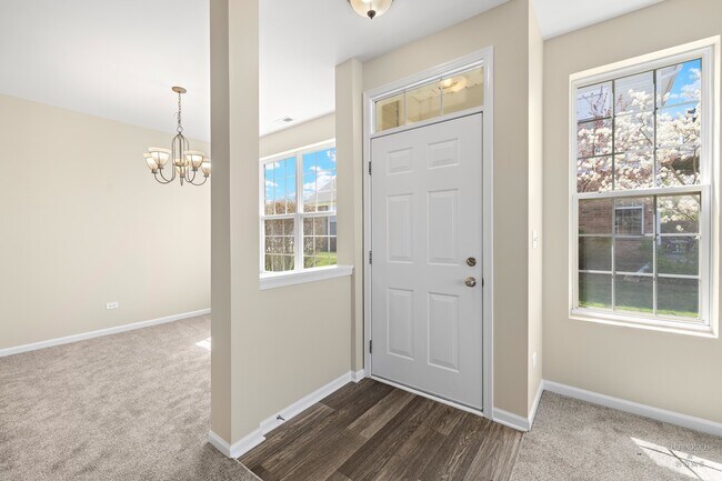 Building Photo - 1544 Matthew Dr