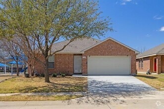 Building Photo - 5016 Pacific Wy Dr