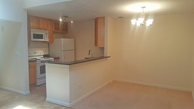Foto del edificio - 7740 W 87th Dr