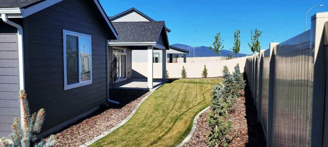 Building Photo - 3214 N Cyprus Fox Loop