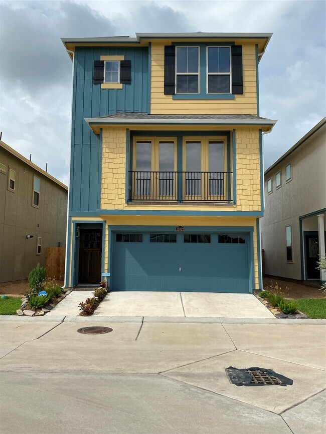 Building Photo - 11922 Briarwood Hill Way