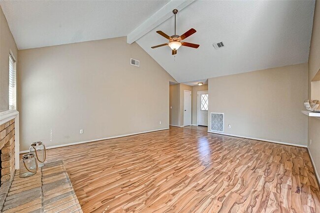 Foto del edificio - 2726 Kettle Run Dr