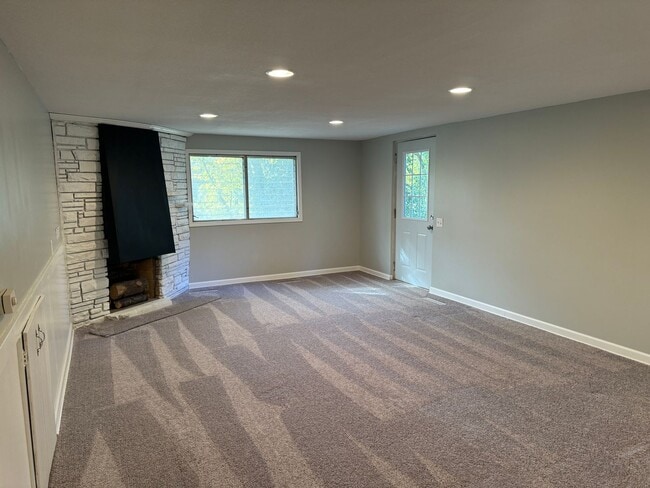 Building Photo - 2509 Homestead Ln