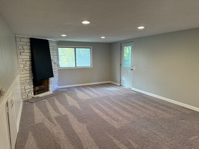 Foto del edificio - 2509 Homestead Ln