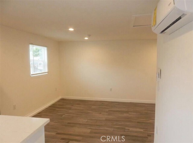 Foto del edificio - 7111 Claire Ave