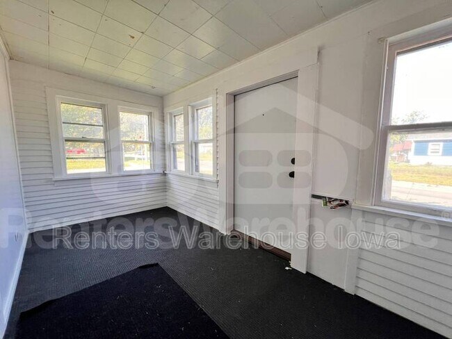 Building Photo - 2535 Garfield Ave