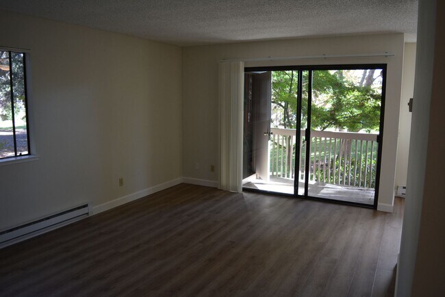 Building Photo - 2 br, 1 bath House - 938 CLARK AVENUE #13