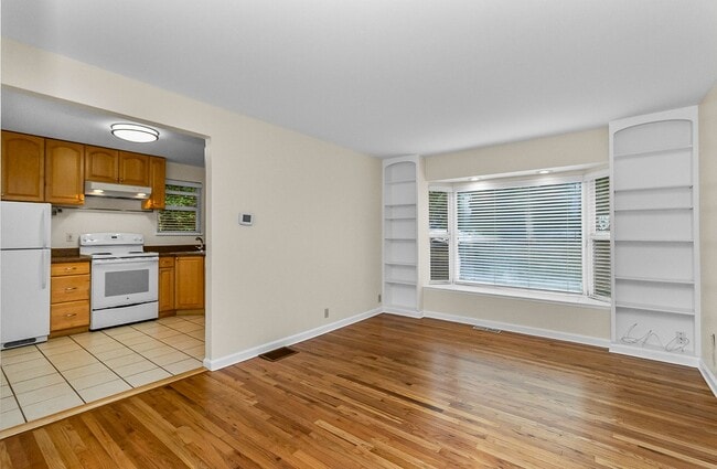 Foto del edificio - Shoreline home for rent!