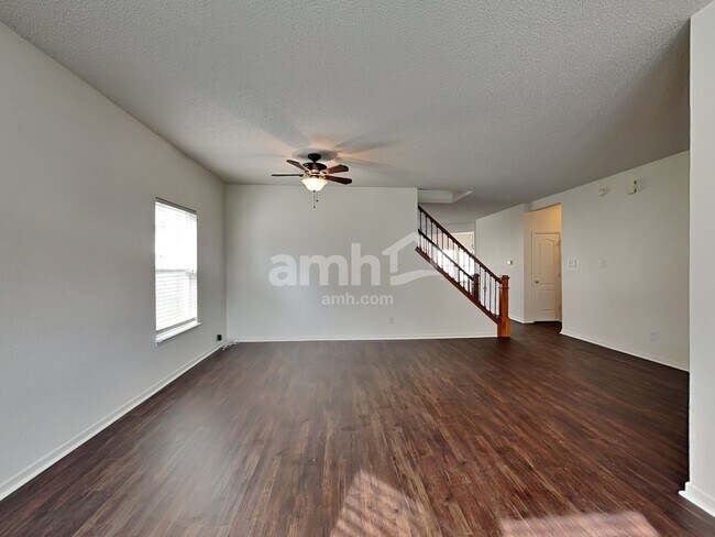 Foto del edificio - 12610 E 131st Street