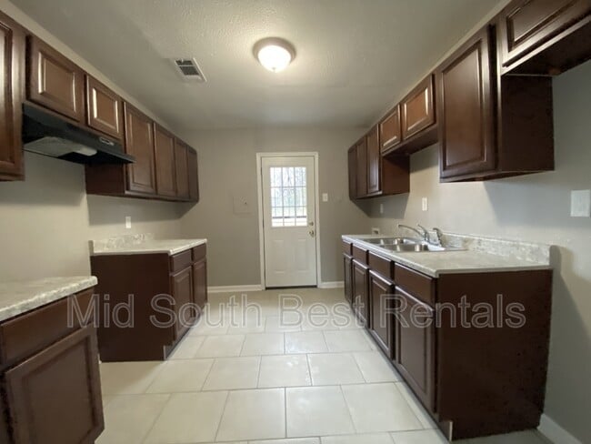 Foto del edificio - 3252 Norton Rd