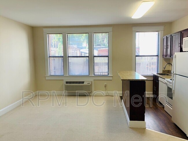 Foto del edificio - 815 Maryland Ave NE