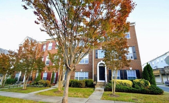 Building Photo - 1114 Farrish Pl