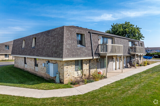 Exterior - Hemlock Street Apartments